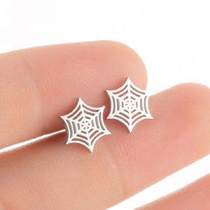 Spiderweb Studs