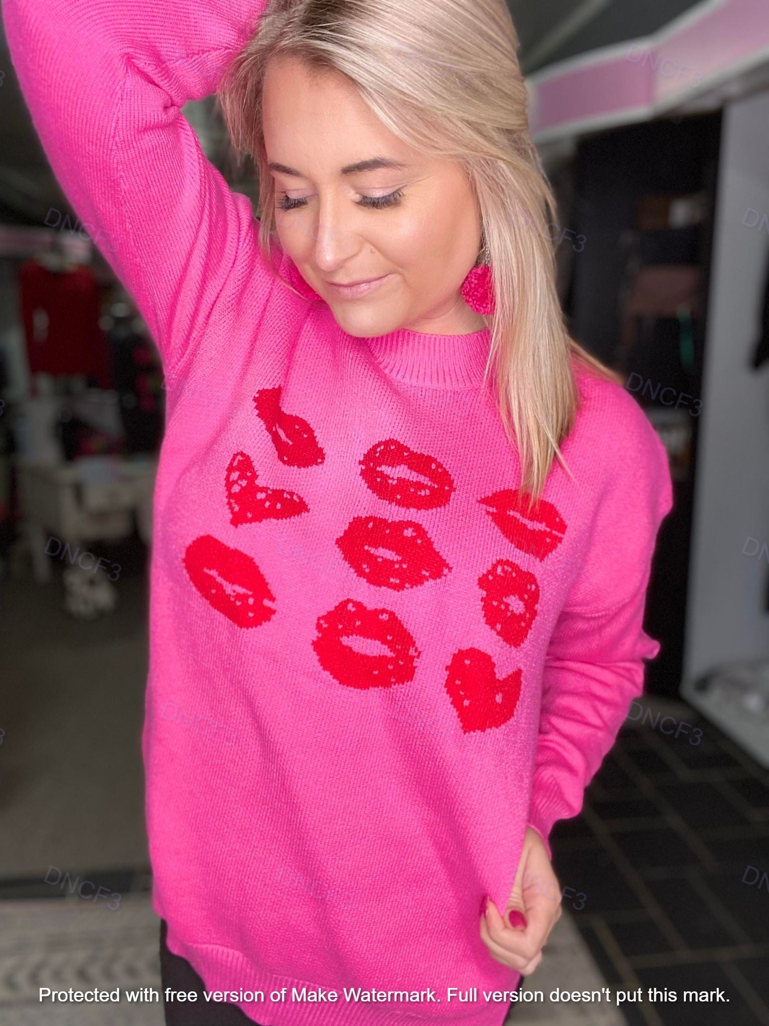 RTS: Signs of Love Soft Pullover!