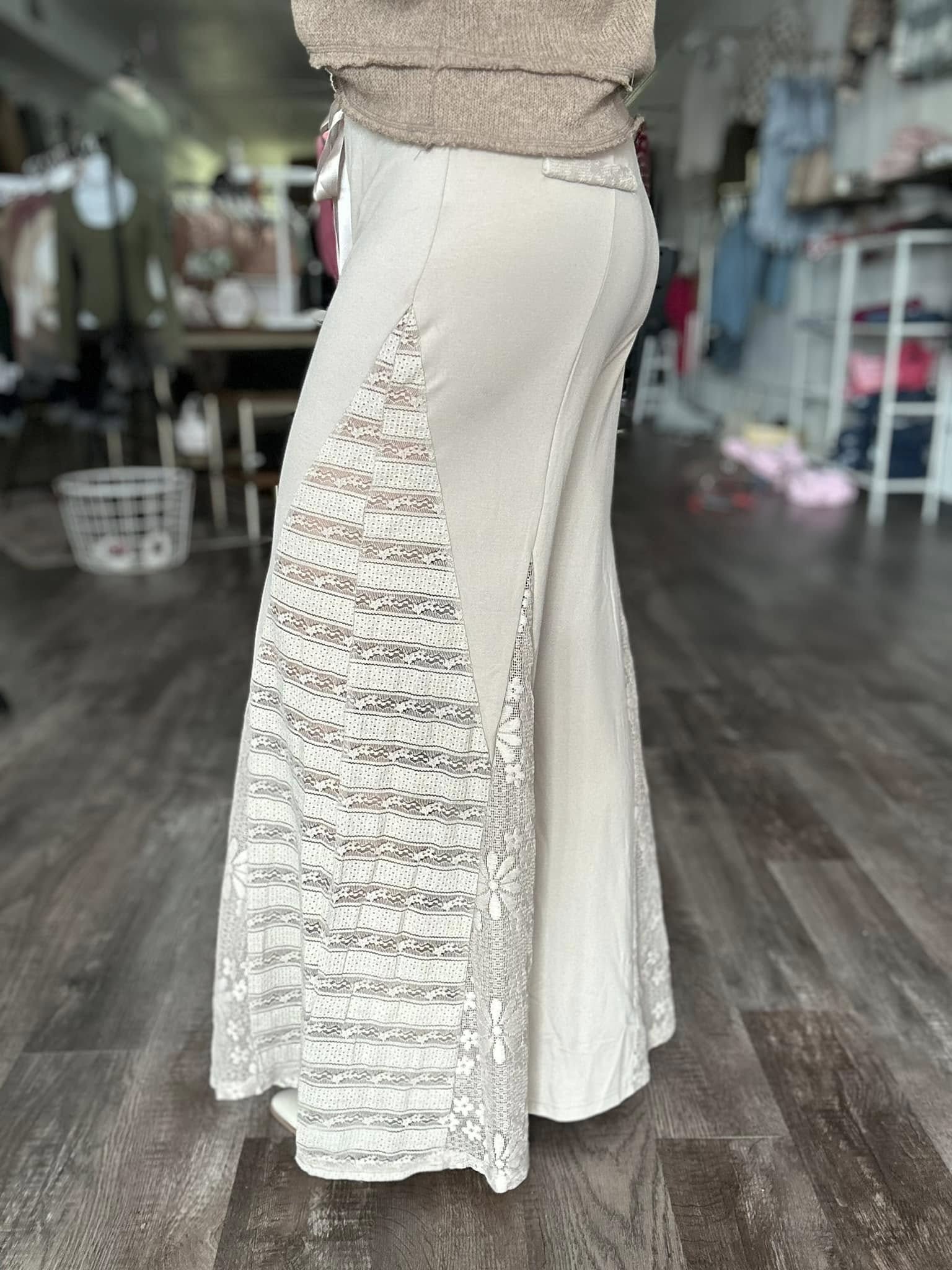 PREORDER: The Wynn Lace Wide Leg Pants 2.24.25 osym