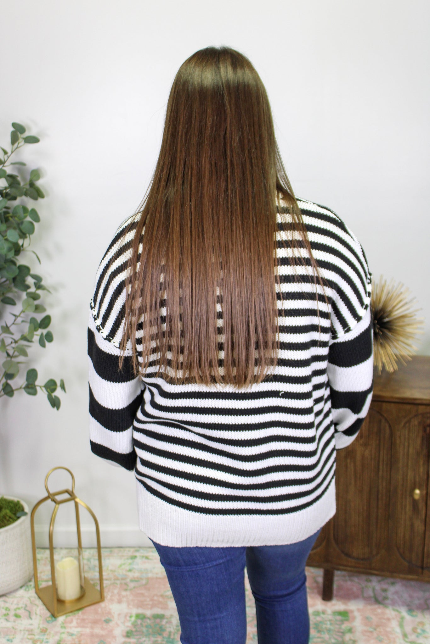 Black and White Striped Sweater LT