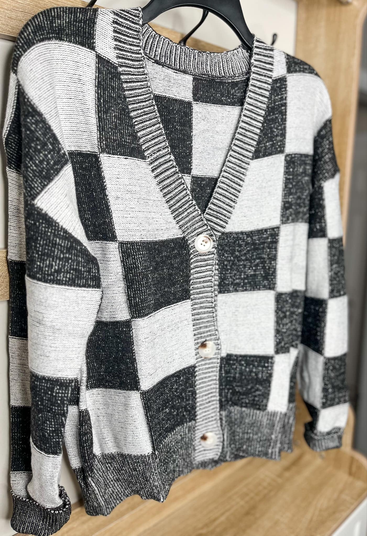 PREORDER: Checker Button Cardi 1.6.25 osym